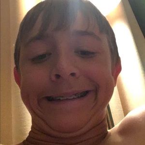 Meet your Posher, Booty eating bandet